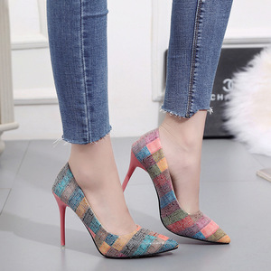Sexy high-heeled shoes with pointed toes
