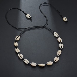 Hawaiian shell clavicle necklace